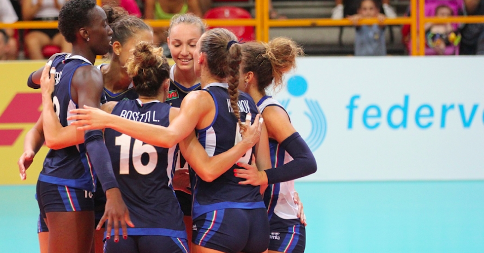 Campionati fermi. I contratti, gli allenamenti e gli stipendi. Ecco diritti e doveri dei pallavolisti