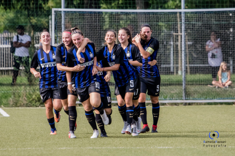 Calcio/Festa a San Siro per la promozione in Serie A dell’Inter Femminile